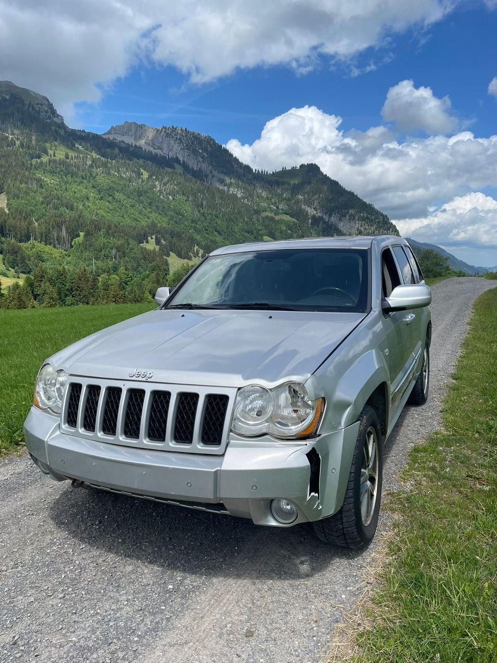 Jeep Autos: Jeep Cherokee – D'occasion à Sörenberg par inf_6vms