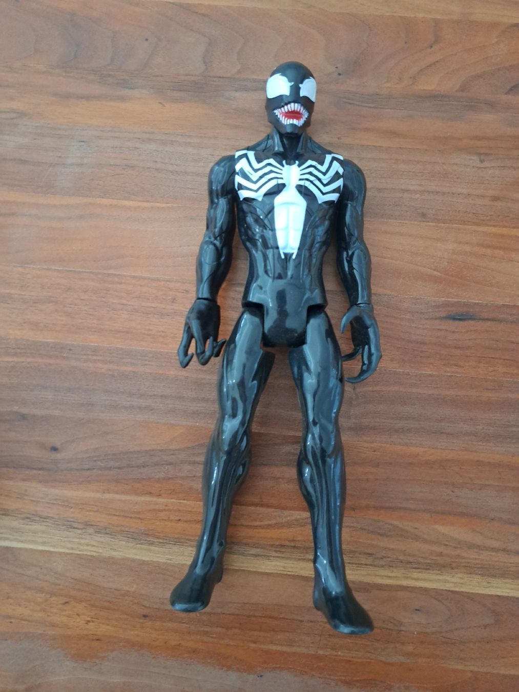 Marvel Figuren: Marvel Venom Actionfigur schwarz weiss – Neu (gemäss Beschreibung) aus Staufen von Regula1988