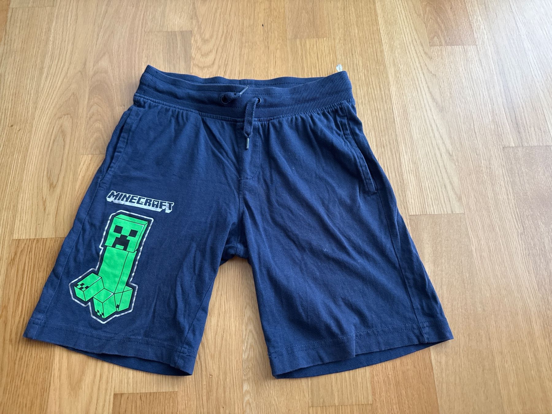 Pantaloni: Shorts Gr. 128 – Usato da Zürich venduto da Lucinka21