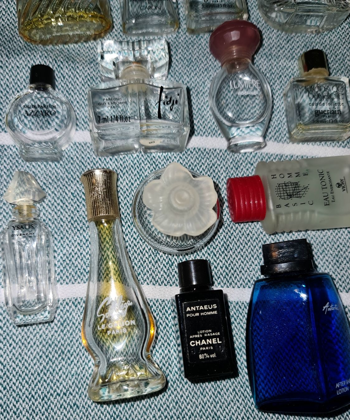 Profumi & Eau de Toilette: flacons de parfum. / lot – Usato da Cortaillod venduto da signep 2