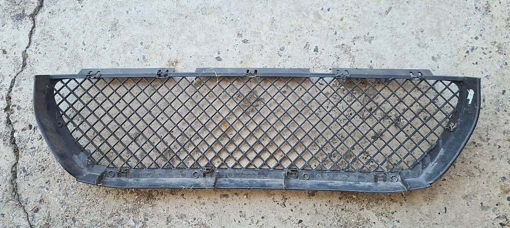 Tutti pezzi di ricambio auto: Grille pare choc BMW M3 E46 – Usato da Corseaux venduto da zaballos 1
