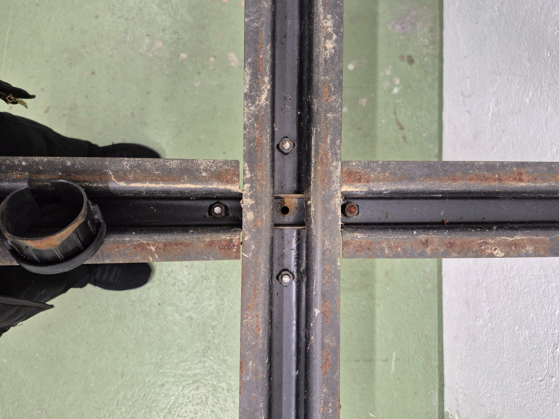 Autres: Sonnen Schirmständer, Metall, sehr stabil - – D'occasion à Zürich par Roberto040 4