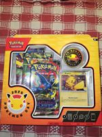 Pokemon TCG: Pokemon Day 2026 Collection Neu