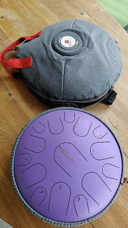 Strumenti musicali: Sonodrum Handpan Zungentrommel 35cm – Usato da Schwyz venduto da Burnsdesign