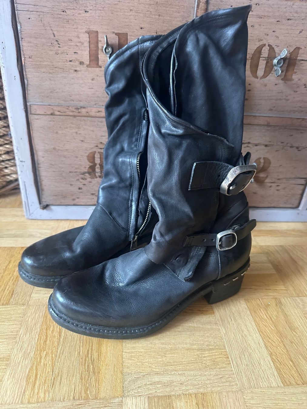 Damenschuhe: Stiefel – Gebraucht aus Oberrieden von yan_kn9m 1