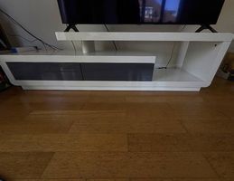 Verkaufe neues TV Kästchen weiss