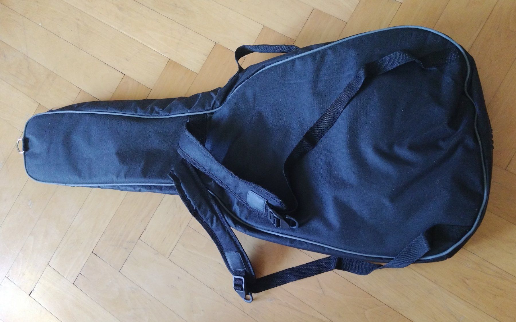 Strumenti musicali: Housse guitare folk neuve – Nuovo (secondo la descrizione) da Vevey venduto da Djporradao 8