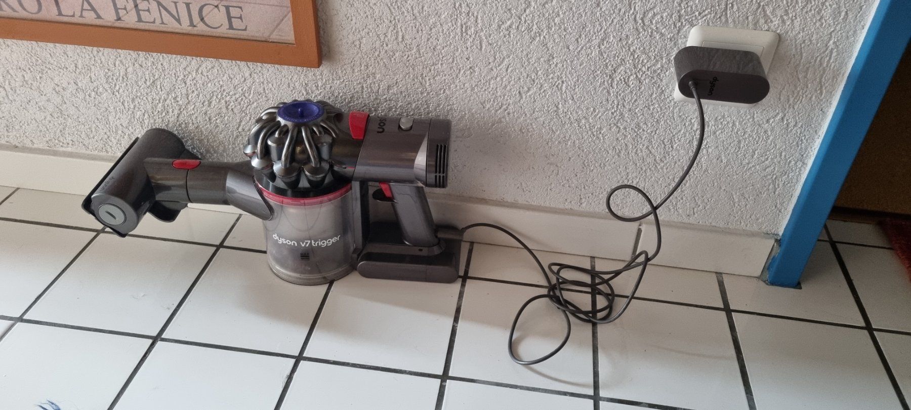 Dyson Staubsauger & Zubehör: Kleiner Dyson Staubsauger – Gebraucht aus Derendingen von Rider3