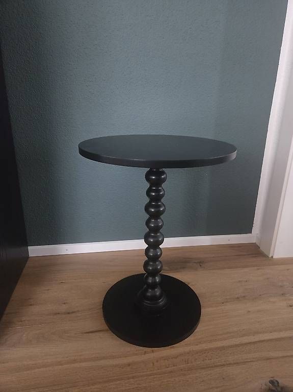 Tavoli: Kleiner Tisch in schwarz – Usato da Zürich venduto da zur_z2f9