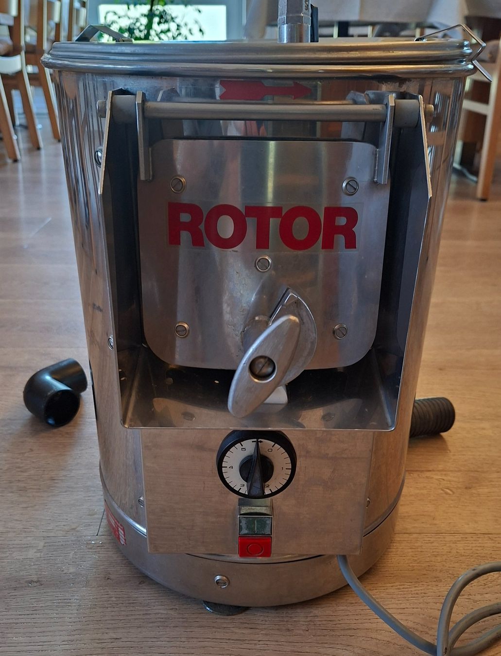 Elettrodomestici da cucina: Kartoffelschälmaschine – Usato da Oschwand venduto da Raphjon 4