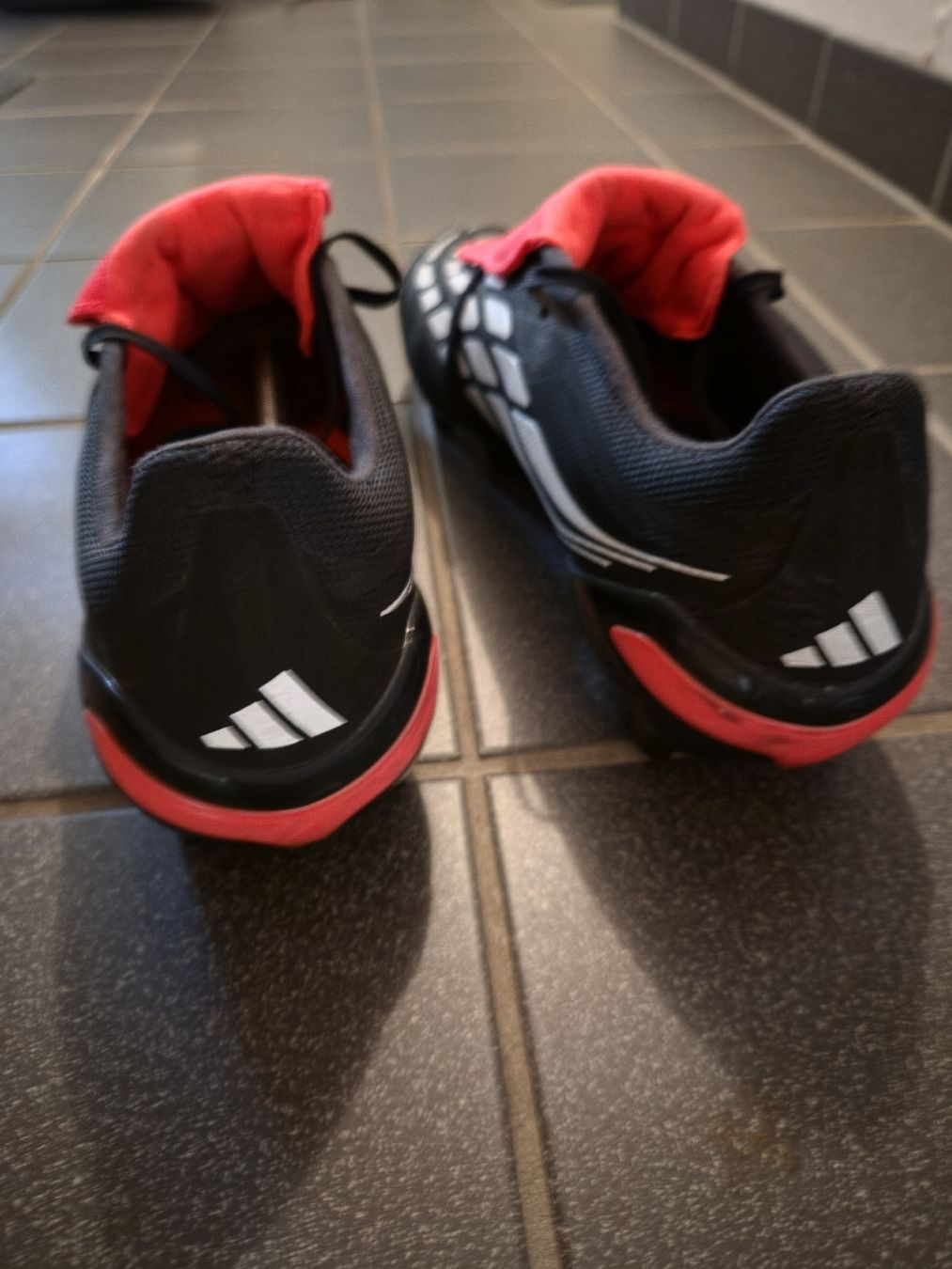 Adidas Herrenschuhe: Fussballschuh – Neu (gemäss Beschreibung) aus Gossau SG von San-Galler-27 2