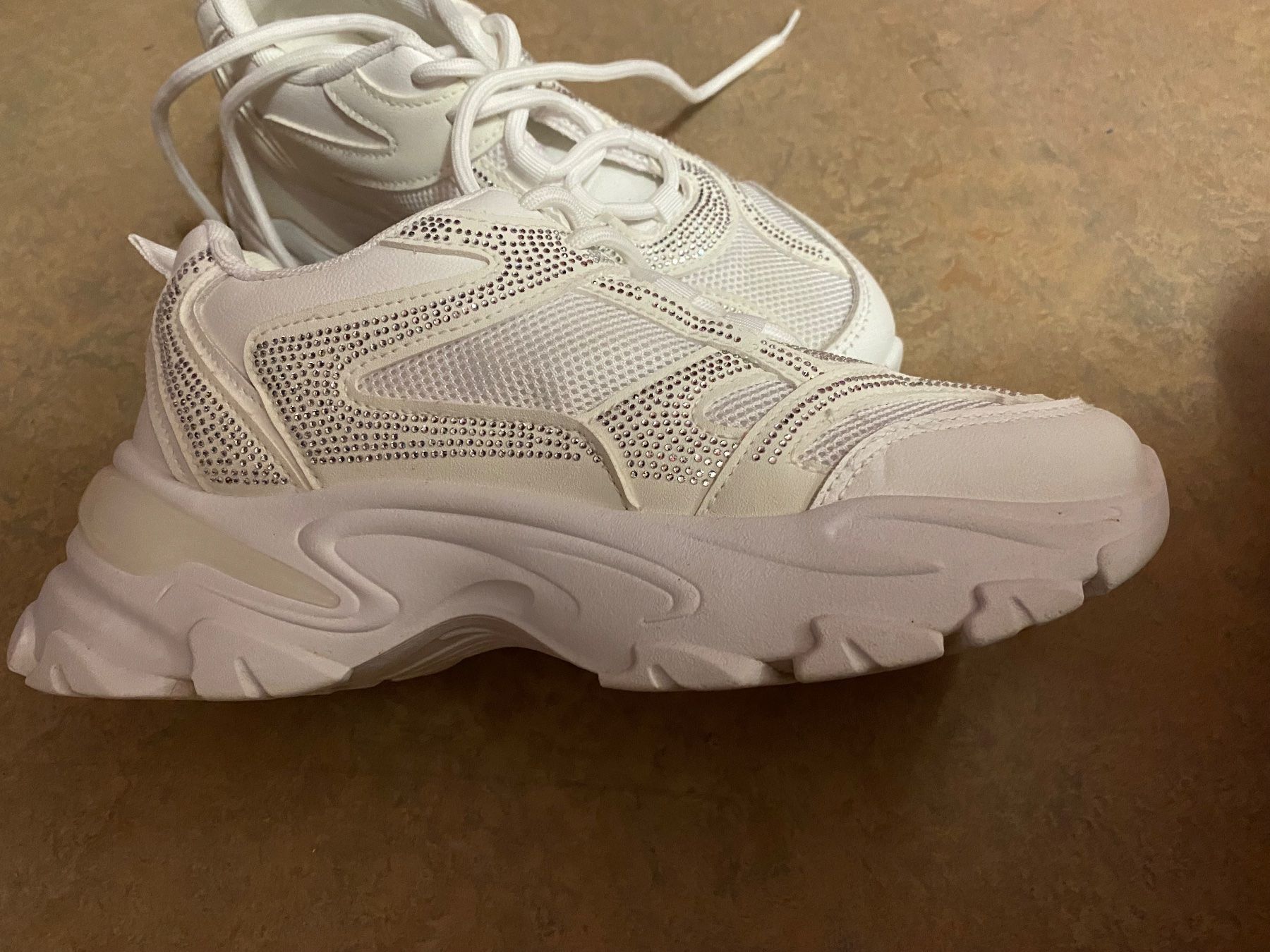 Scarpe da donna: Damen Sneaker mit Strasssteinen Gr.39 – Nuovo (secondo la descrizione) da Uster venduto da SAMMELPOST