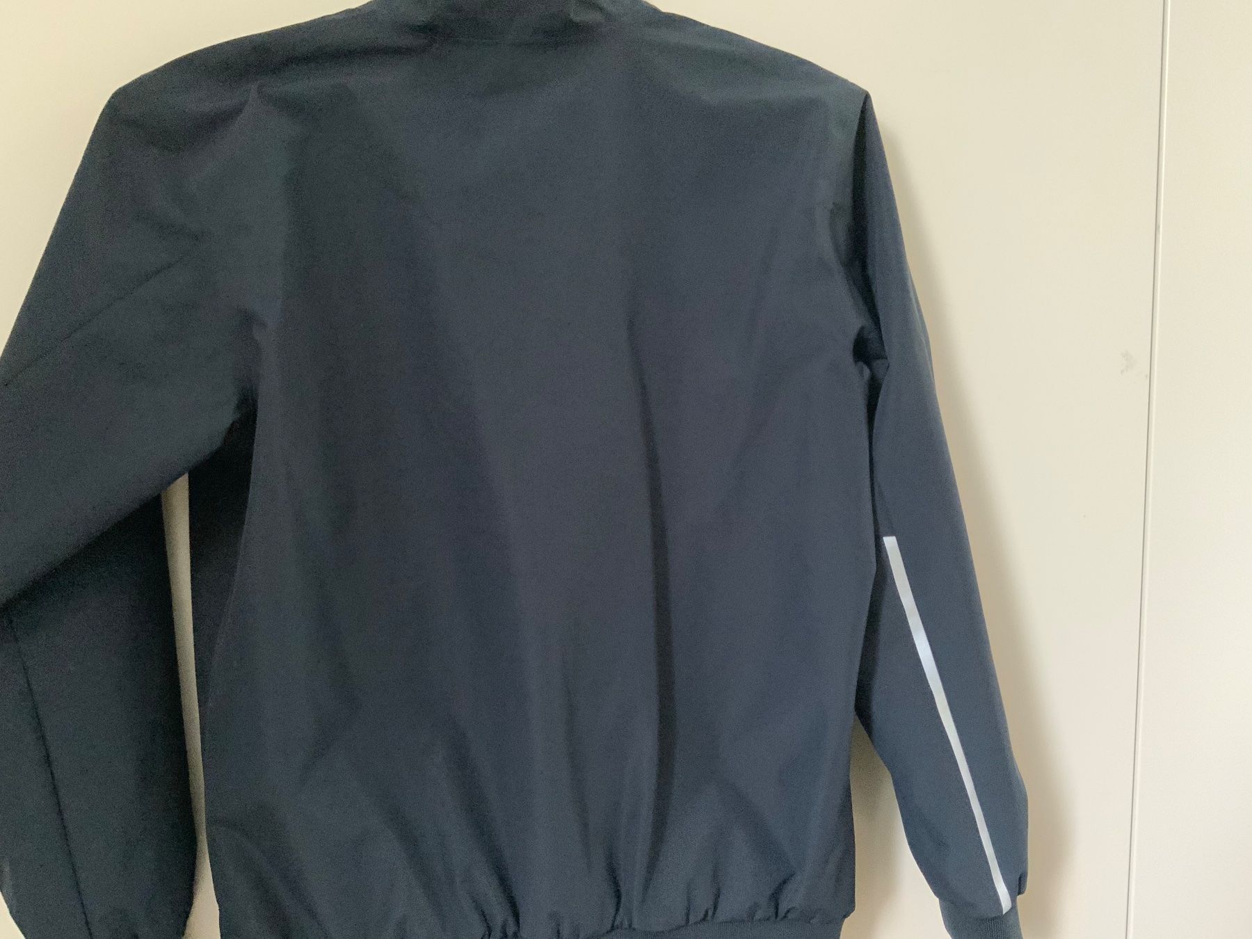 Peak Performance Jacken: Wasserfeste Jacke von Peak Performance Grösse 160 – Gebraucht aus Rüschlikon von abo66 2