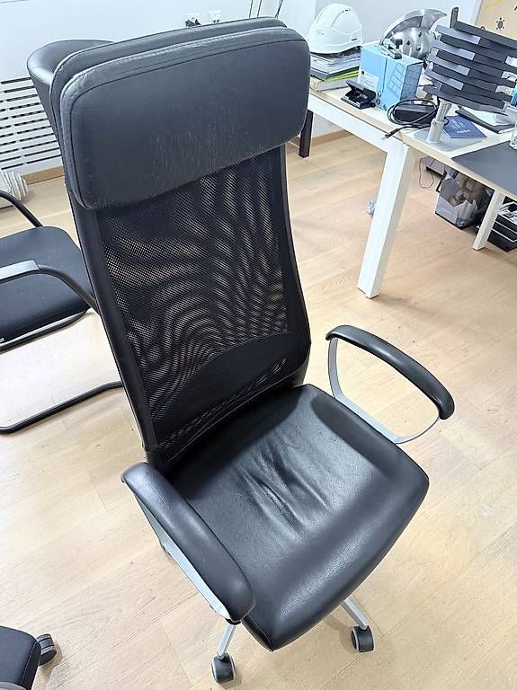 Poltrone: Fauteuil de bureau modele Markus IKEA  – Usato da Genève venduto da anthony.beal1202