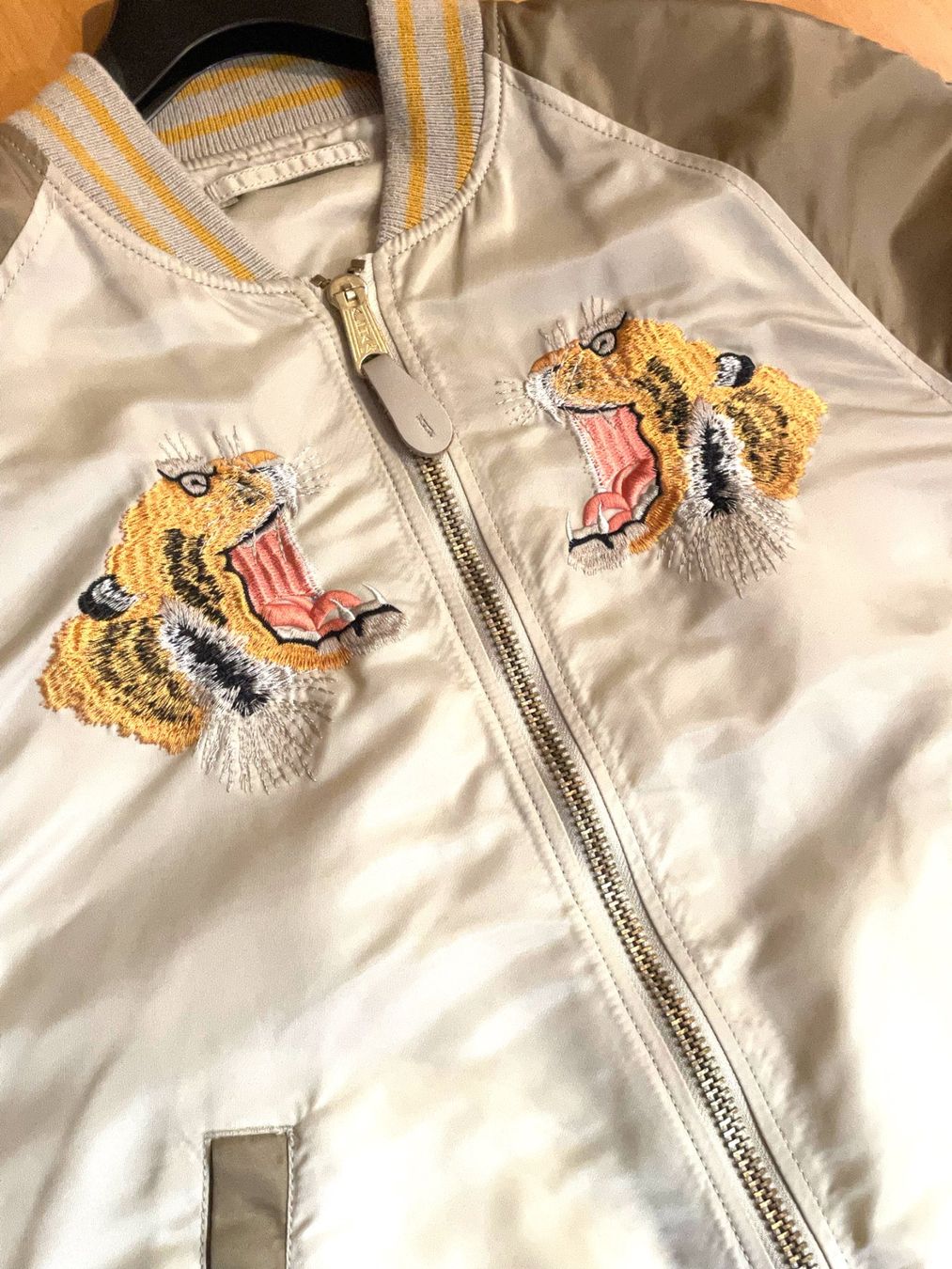 Diesel Giacche: ALPHA INDUSTRIES REVERSIBLE SOUVENIR JACKET SZ: L – Usato da Cortaillod venduto da Stay_Alive_vintage 4