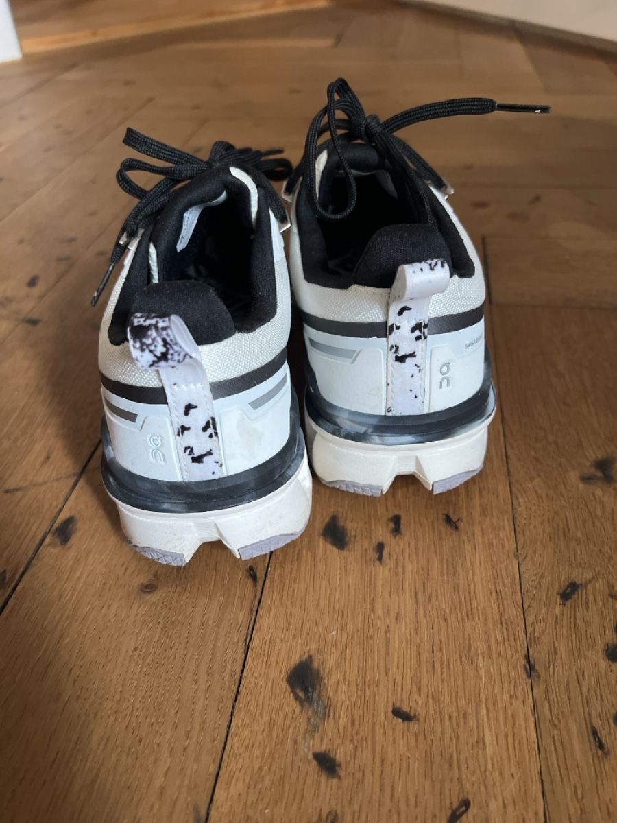 Scarpe da donna: On Cloudwander waterproof  – Usato da Zürich venduto da Sarah552 1