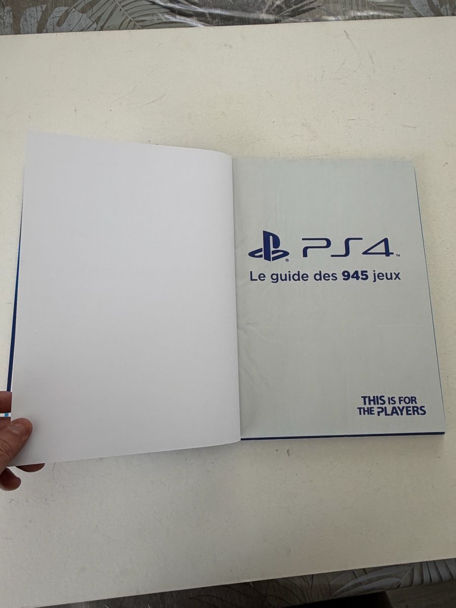 Giochi: Guide PS4 Le guide des 945 jeux TOP – Usato da Genève venduto da sho_67qj 3