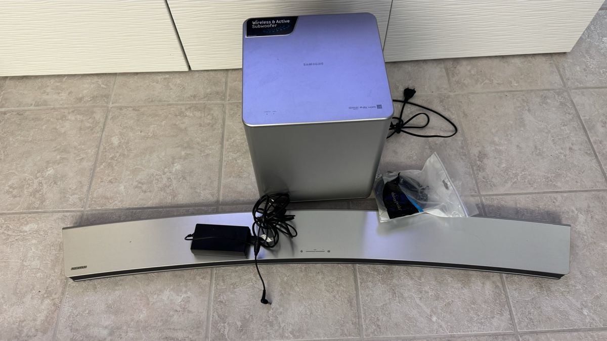 Samsung Home Cinema: Wireless & Active Subwoofer, Samsung Model No. : PS-WH7501 G – Usato da St.Gallen venduto da gauwo