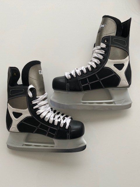 Ccm Pattini da ghiaccio: Eishockeyschlittschuhe CCM 92 NHL Proformance – Nuovo (secondo la descrizione) da Pfaffhausen venduto da stepober 2