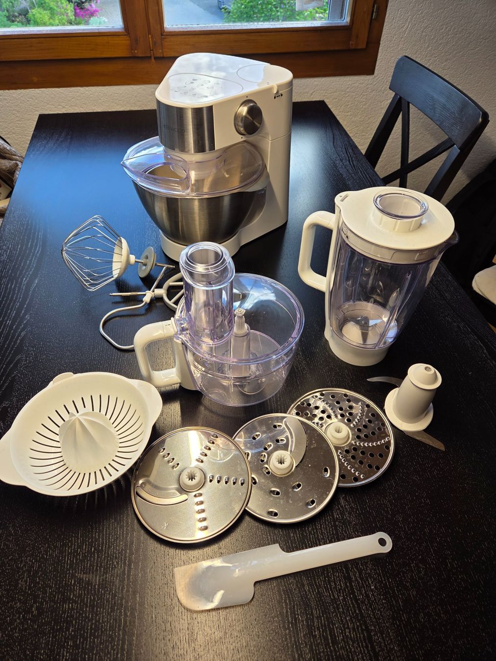 Kenwood Elettrodomestici da cucina: Kenwood Küchenmaschine – Usato da Interlaken venduto da qis_y9y6