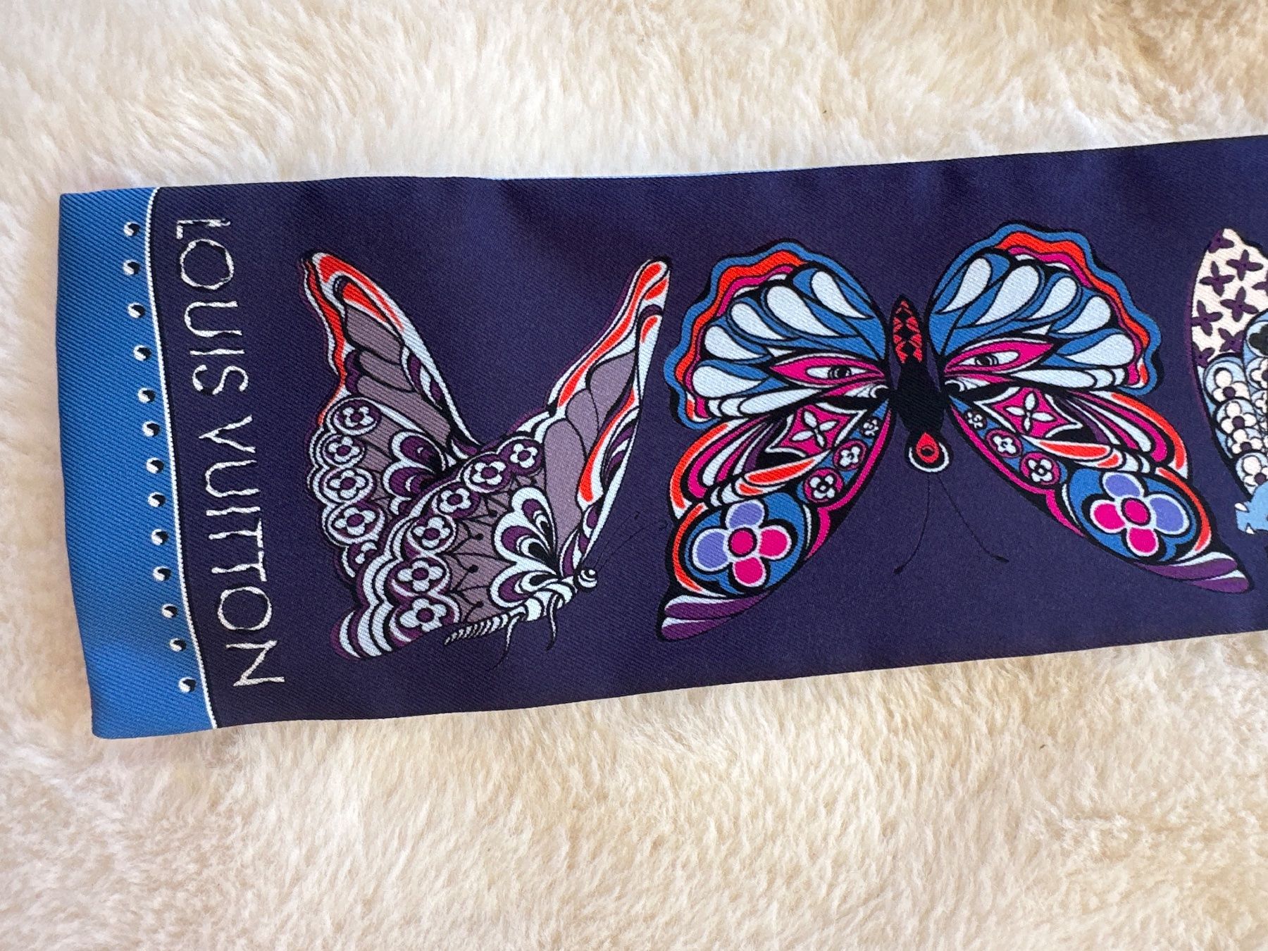 Louis Vuitton Foulard & Sciarpe: Foulard twilly Vuitton – Nuovo (secondo la descrizione) da Muraz (Collombey) venduto da jaoo21 2