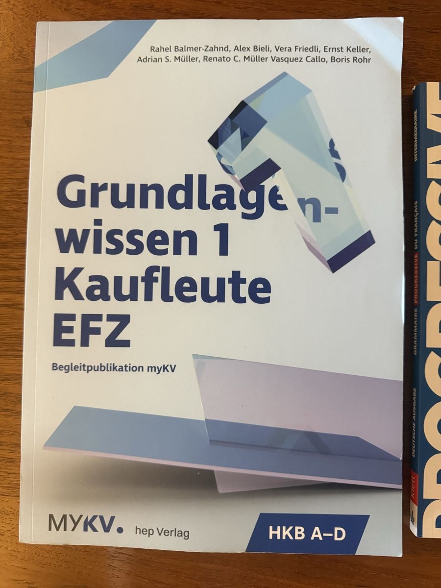 Bücher: KV EFZ Lehrnmittel – Neu (gemäss Beschreibung) aus Bolligen von lee_orange 3