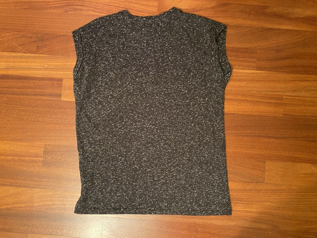 T-shirt: Cooles T-shirt – Usato da Basel venduto da shirley_gold 1