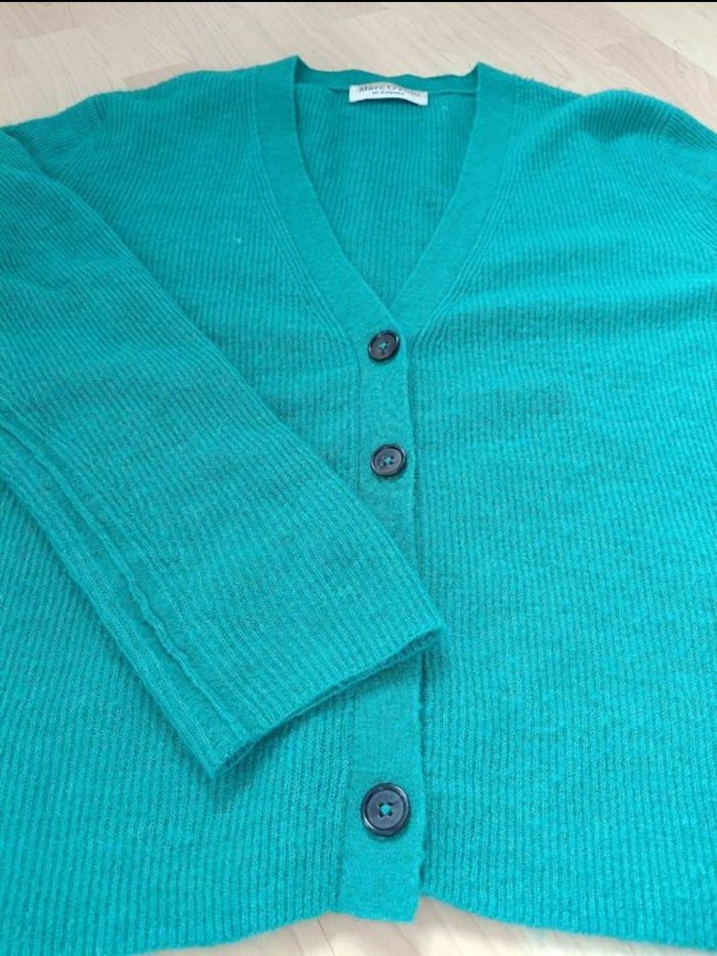 Marc O'Polo Jacken: Strickjacke Marc O'Polo mit V-Ausschnitt – Gebraucht aus Pfäffikon ZH von siae 2