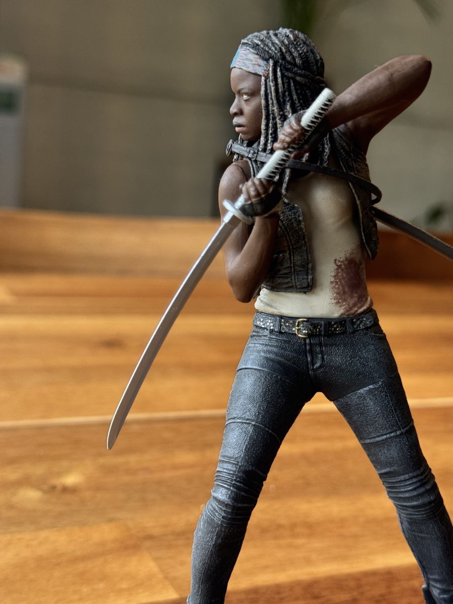Statuette: Walking Dead: Michonne Figur, sehr detailliert – Usato da Luzern venduto da Ex-Raudi 7