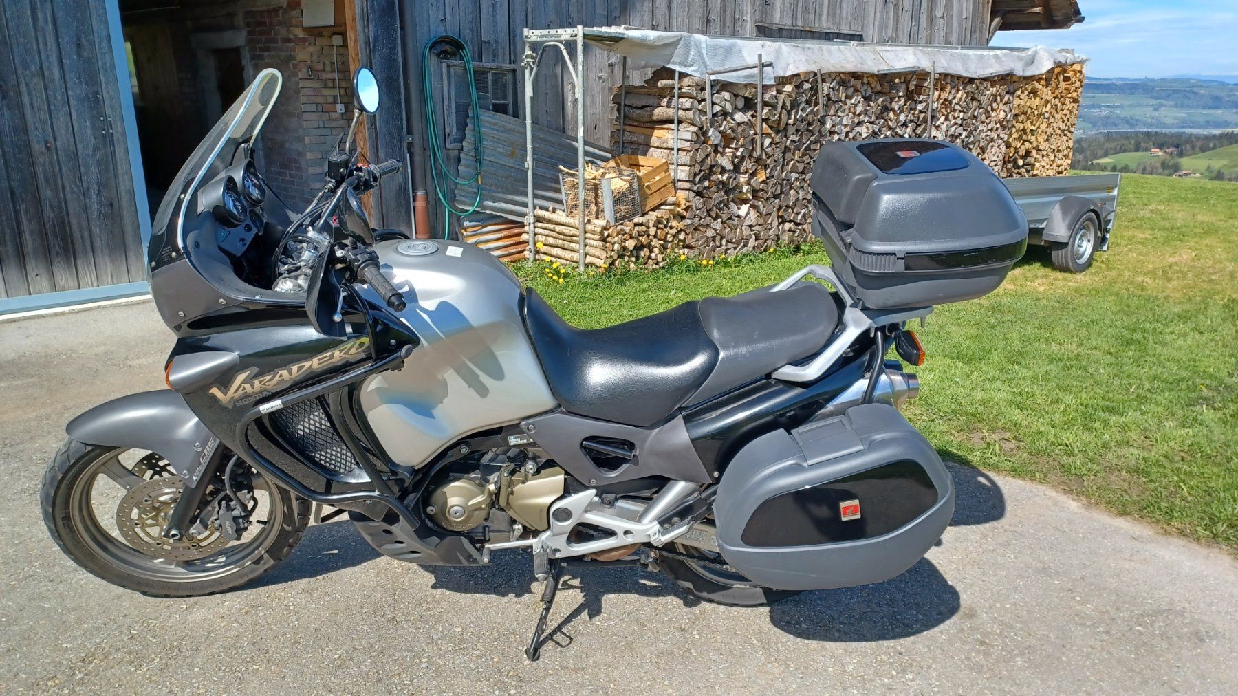 Honda Touring: Honda XL1000V Varadero – Gebraucht aus Fahrni b. Thun von Tramper56