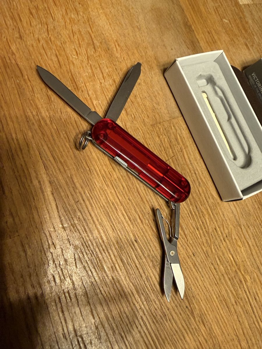 Victorinox Coltelli tascabile: Victorinox Taschenmesser klein Neu – Nuovo e nell'imballaggio originale da Goldach venduto da Messerguru 5