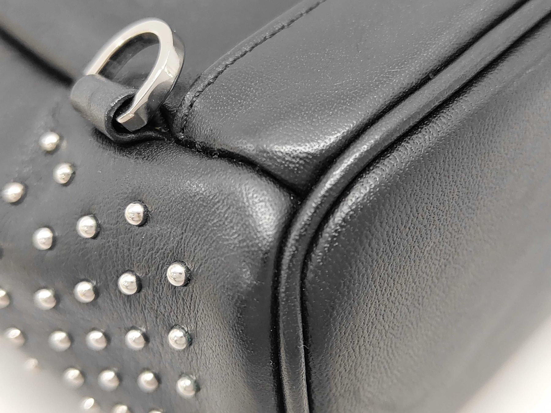 Mcm Zaini: MCM Black Leather Mini Studded Stark-Bebe Boo Backpack – Usato da St. Gallen venduto da Love_Luxury 2
