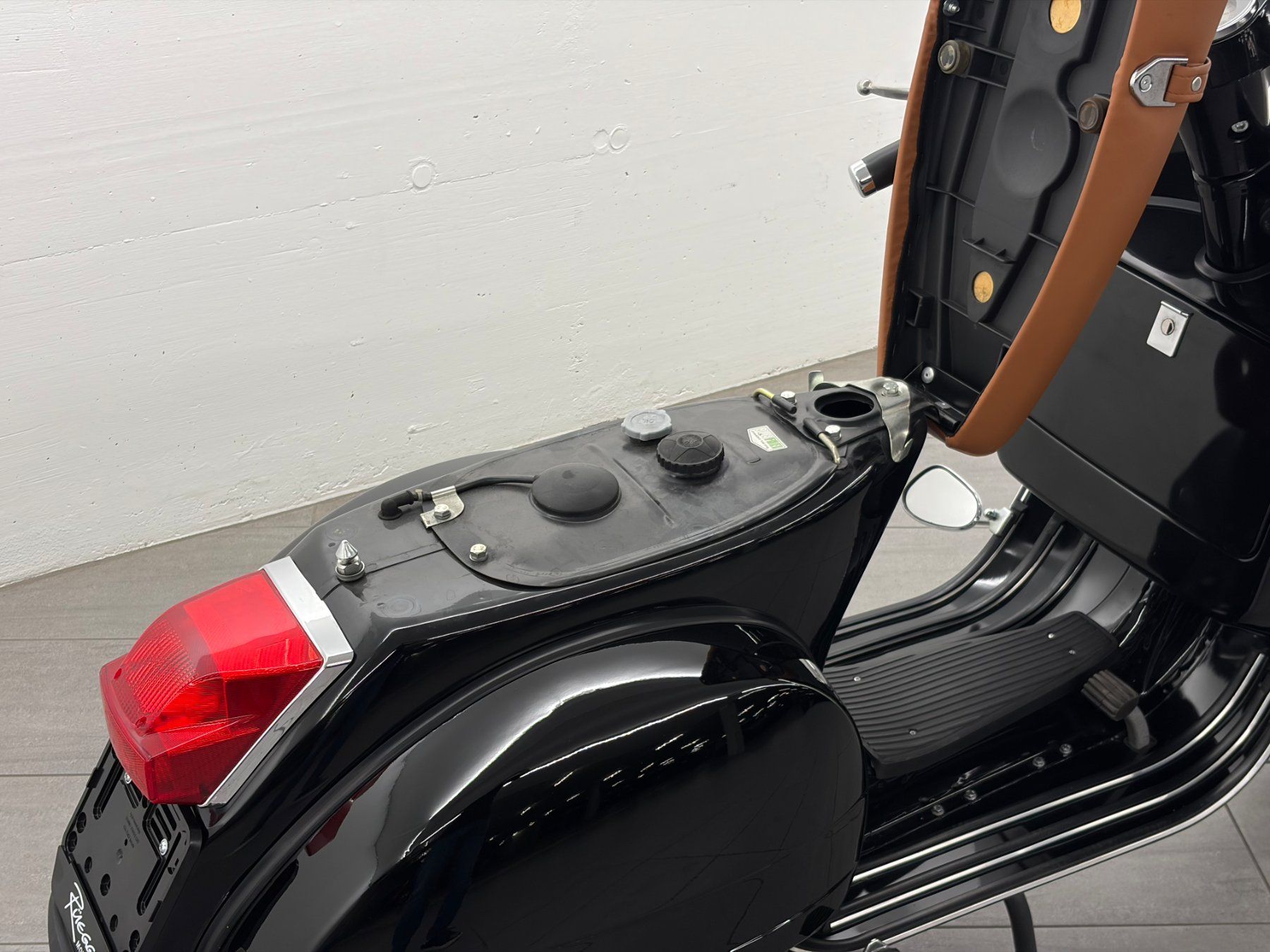 Piaggio Scooter: PIAGGIO Vespa PX 125 E Disc – Usato da Nänikon venduto da s_a_n_d_r_o 9