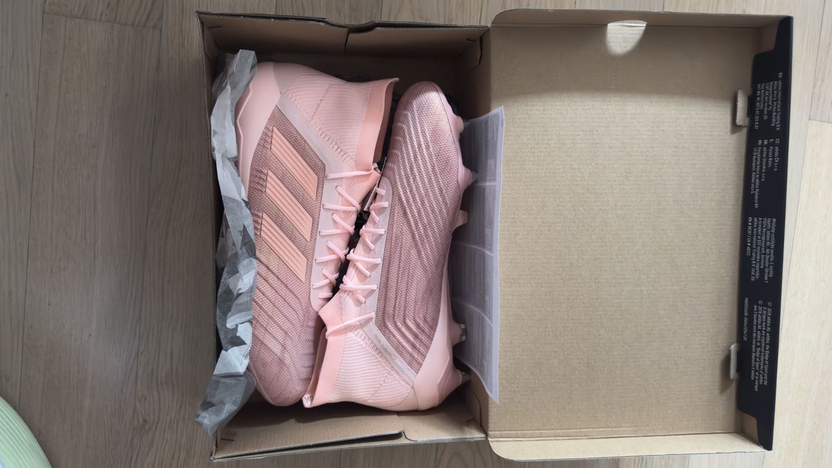Adidas Herrenschuhe: Adidas Predator 18.1 SG – Neu und originalverpackt aus Hombrechtikon von JOKIASSU
