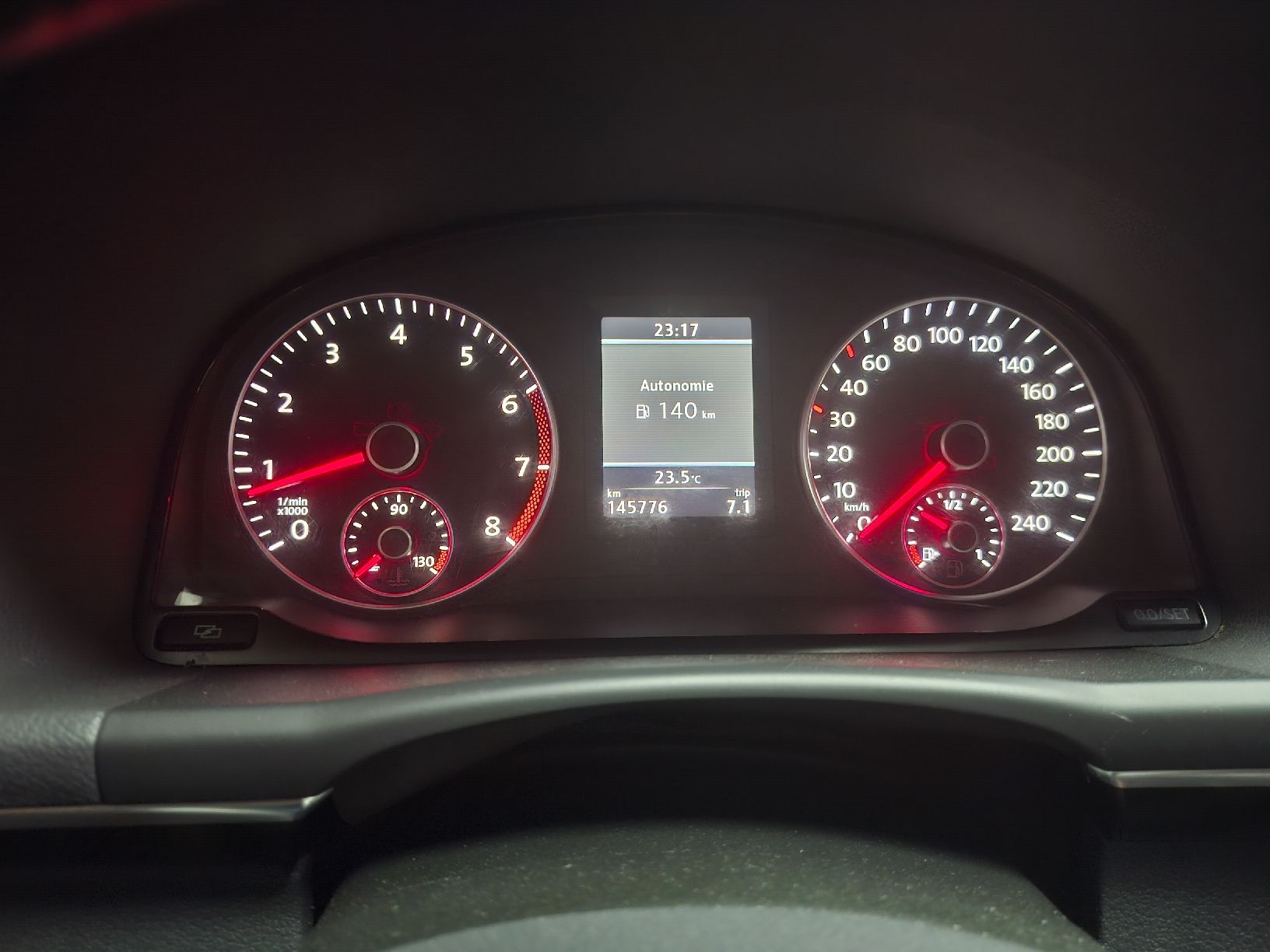 VW Autos: VW Touran 1.4 TSI – Gebraucht aus Genève von aab_mq9c
