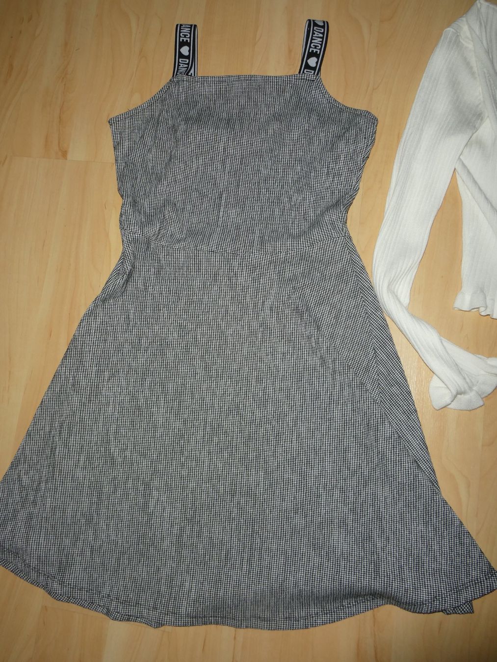 Lotti & Set di vestiti: Kleid mit Jäckli, Gr. 170/M – Usato da Mels venduto da KOSL 2