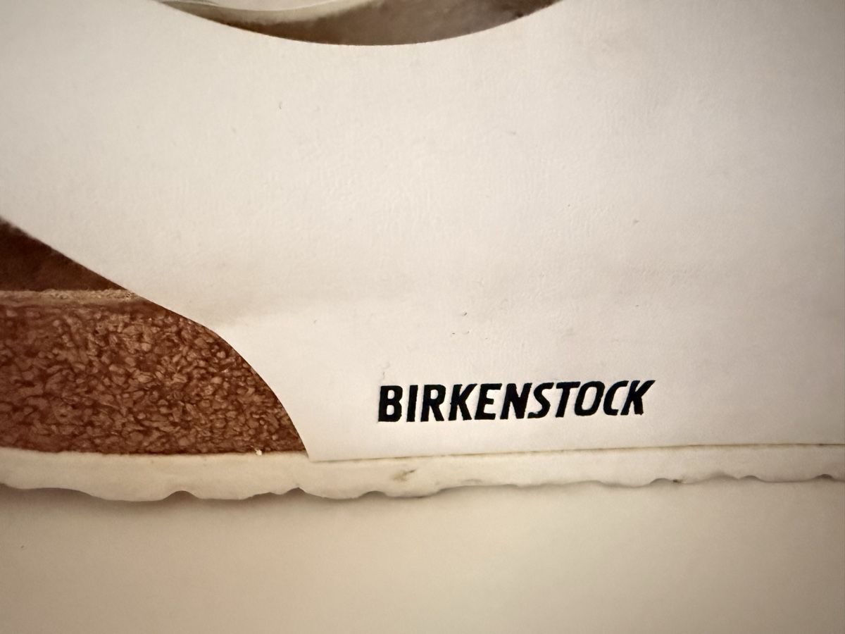 Birkenstock Scarpe da donna: White Birkenstock Sandals, Size 39 – Usato da Zollikerberg venduto da MK-13 2