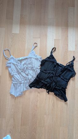 2 Damen Tops Grösse S schwarz und beige modisch