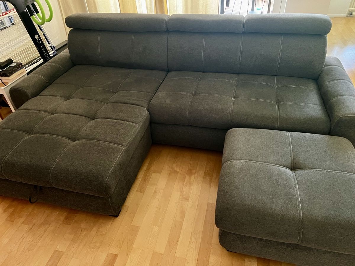 Divani: Ecksofa mit Hocker dunkelgrau  – Usato da Steinhausen venduto da Famleu1
