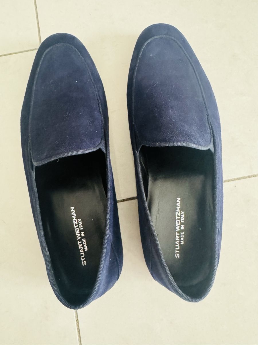 Stuart Weitzman Scarpe da uomo: Stuart Weitzman Herren Slipper dunkelblau Veloursleder – Nuovo (secondo la descrizione) da Castione venduto da JF_Luxury_Store 2