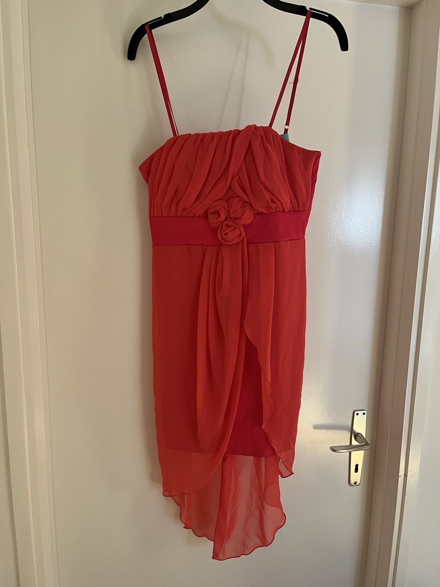 Vestiti: Vestito da cerimonia color corallo – Usato da Cama venduto da lar_2rh9 2