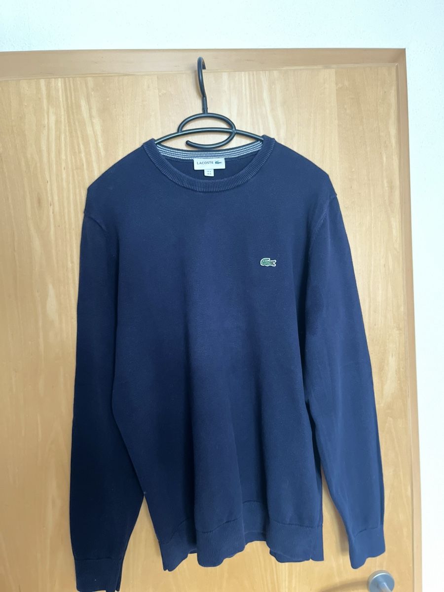 Lacoste Pullover & Sweatshirts: Lacoste Pullover, dunkelblau, Grösse M - Top Zustand! – Gebraucht aus Ruggell von blu_zb7q