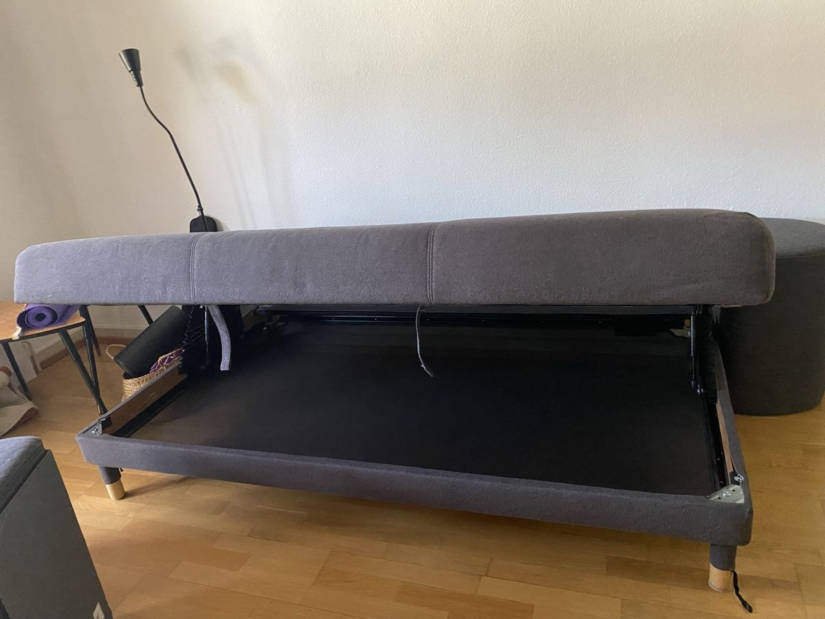 Sofas: Schlafsofa grau mit Stauraum – Gebraucht aus Basel von climaxxx 1