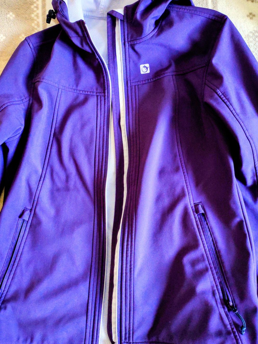 Trevolution Jacken: Softshell Jacke – Gebraucht aus Montlingen von Nikita-Sidney 3