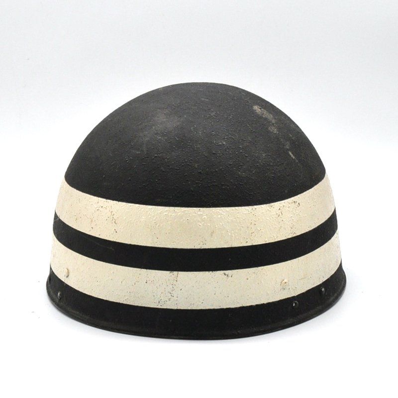 Schweizer Armee Uniformi & Effetti personali: Stahlhelm 48/56 der Heerespolizei – Usato da Uerkheim venduto da fabulafero 2