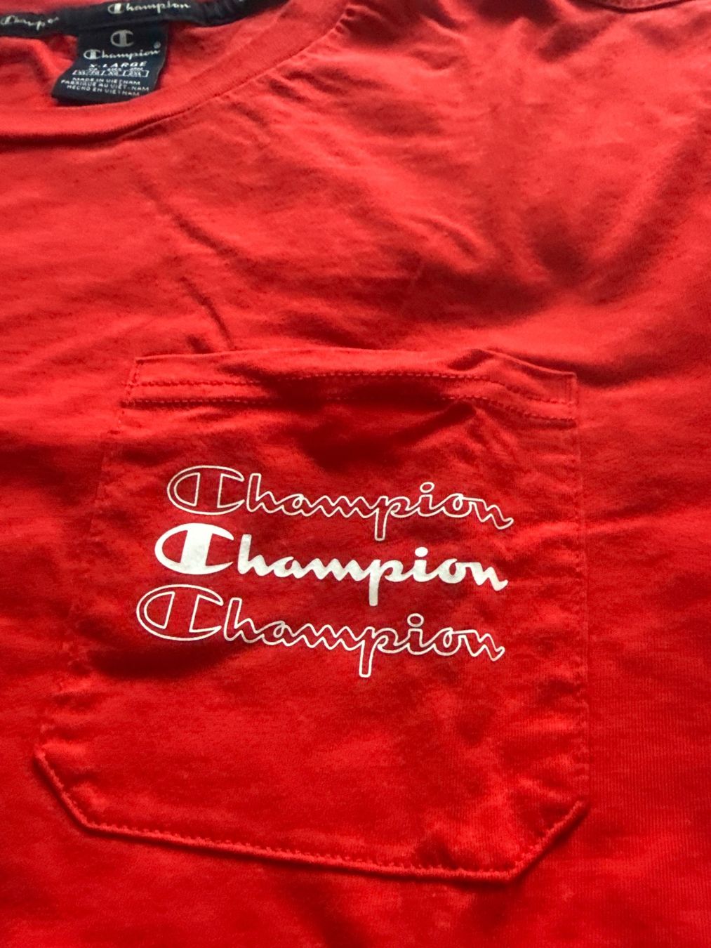 Champion T-shirt: T-Shirt Champion XL – Usato da Wald zh venduto da 72Marcel 3