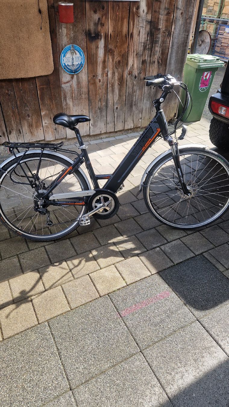 Biciclette: E-Bikes in gutem Zustand – Usato da Egliswil venduto da remi093 1
