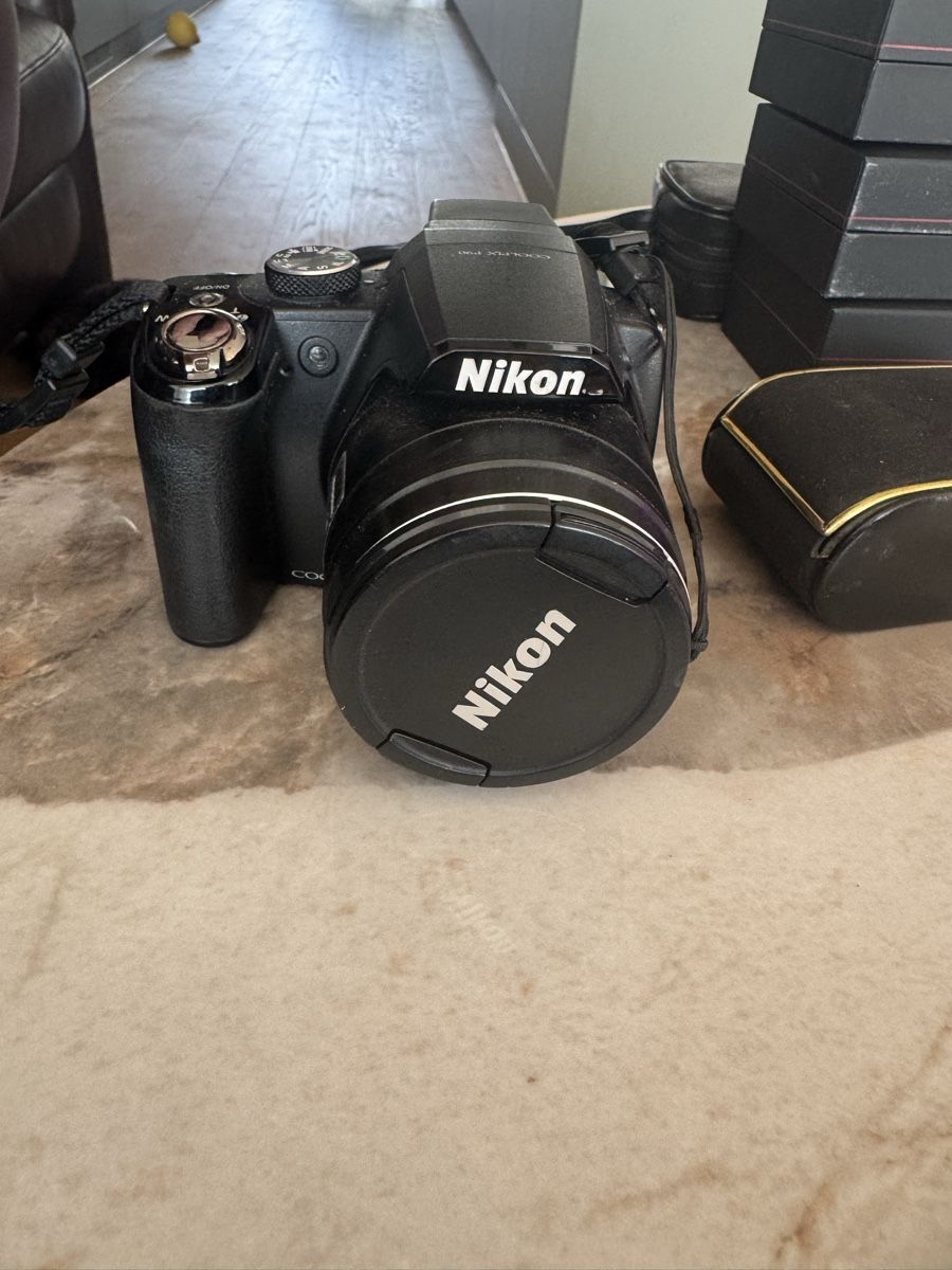 Nikon Appareil photo: Nikon Coolpix P90 – D'occasion à Zumikon par ZH96075