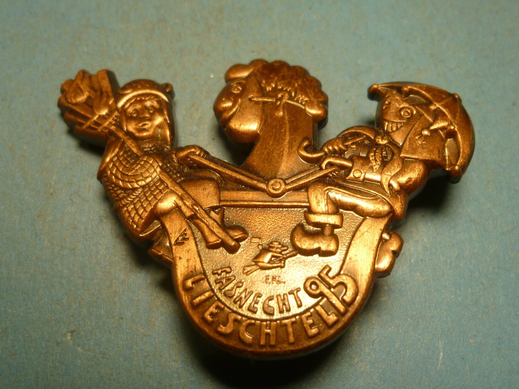 Placchette & Badge: LIESTAL 1995 BRONZE – Usato da Ried (Muotathal) venduto da Mandarin02