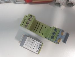 C9-A41DX Relais Sockel CS-114 Leistungsrelais ComaReleco